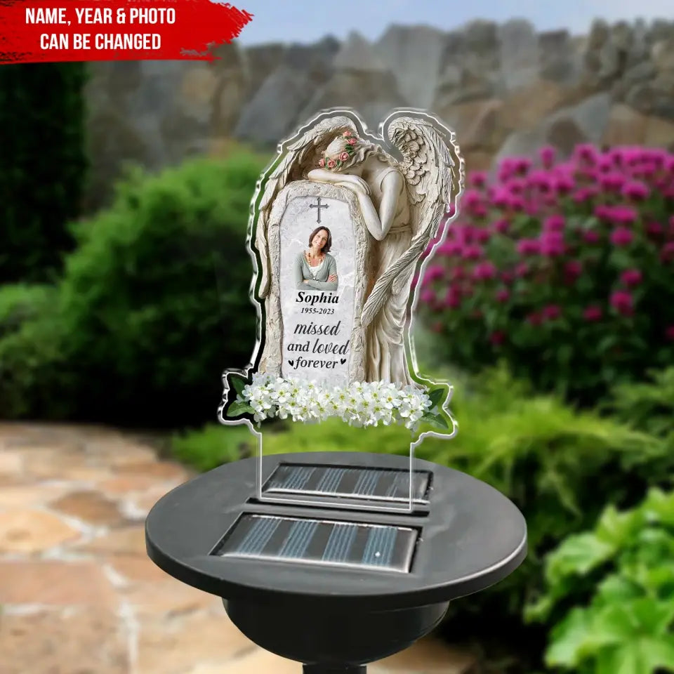 Missed And Loved Forever - Personalized Solar Light,  Sympathy Gift, Gift For Member Family, Memorial Gift For Loss Of Loved One - SL134